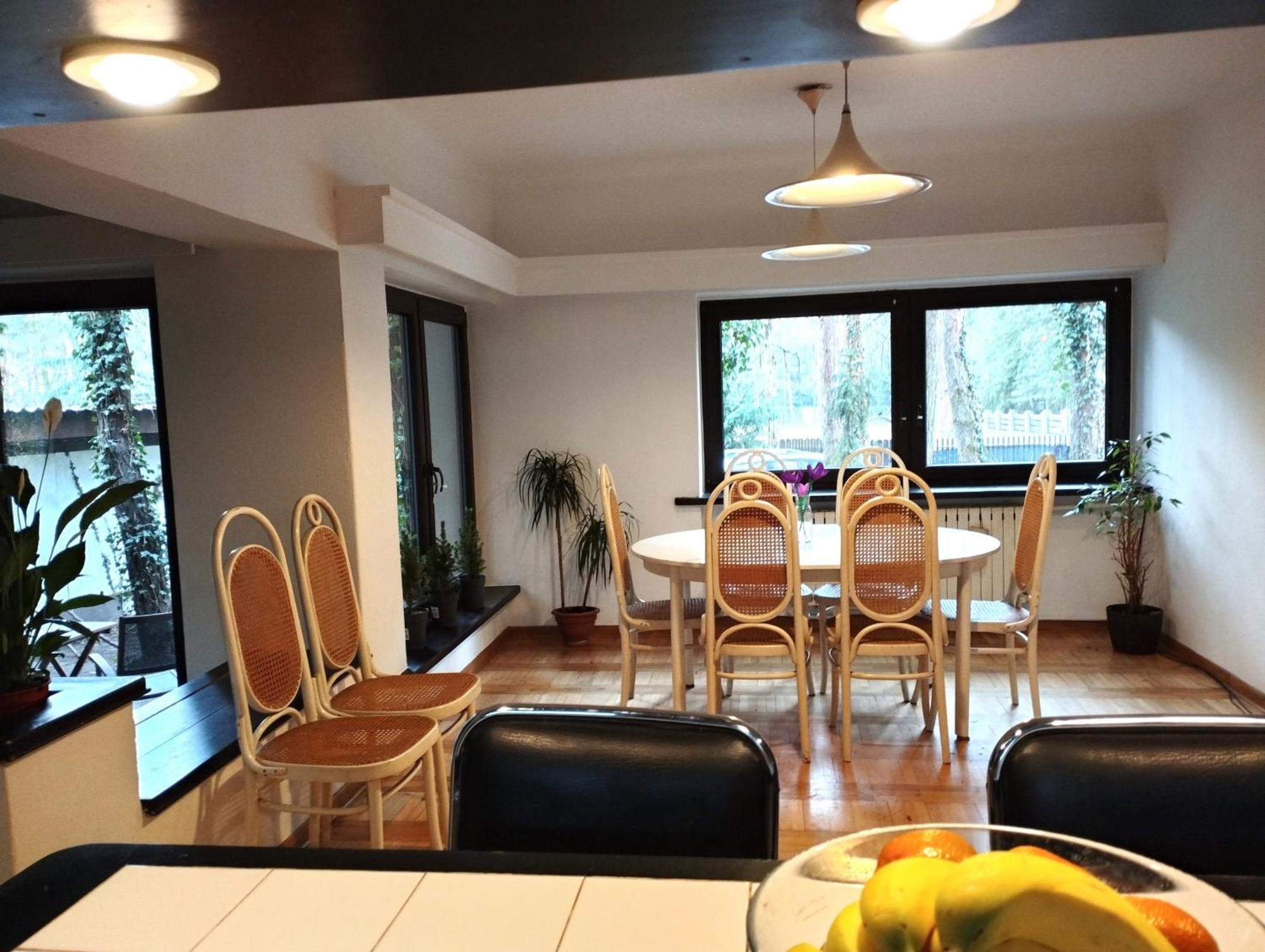 Nest 4 Rest Hotel คอนสแตนชิน-เยซออร์นา ภายนอก รูปภาพ